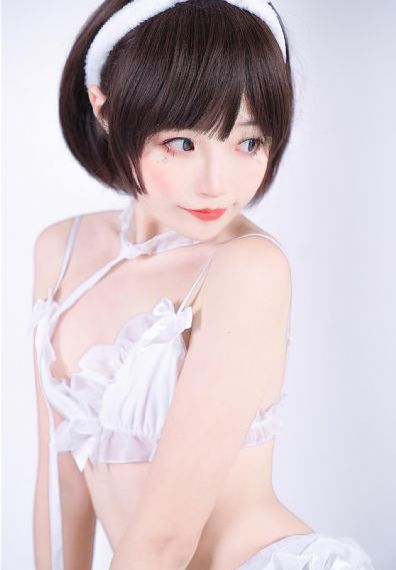 寡妇与傻子做爰