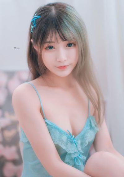 我爱喵星人鞠婧祎